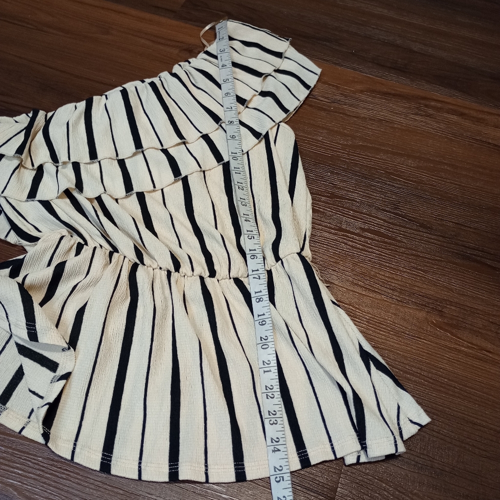 Anthropologie Maeve Rita striped One Shoulder ruffled top - Picture 9 of 9